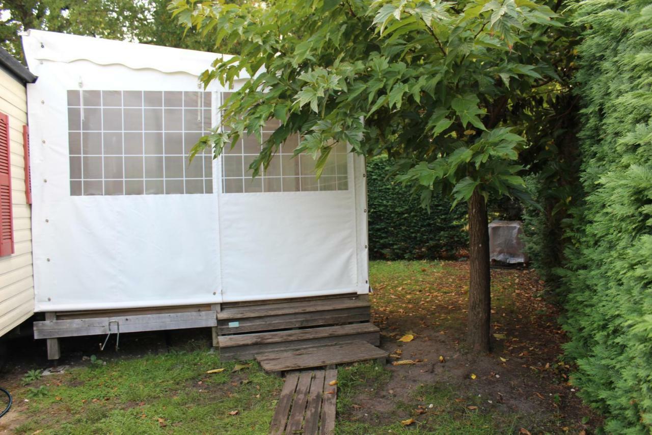 Les Mobiles Homes De La Palmyre Les Mathes Exterior foto